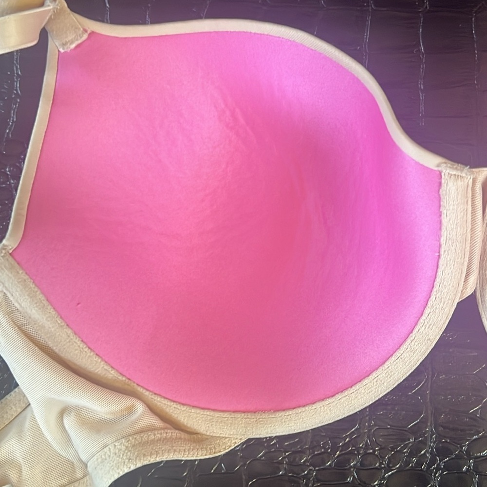 Victoria's Secret PINK nude bra - Picture 2 of 5